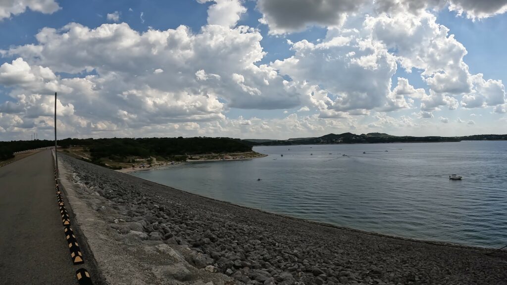 Canyon Lake Dam - Water Activities