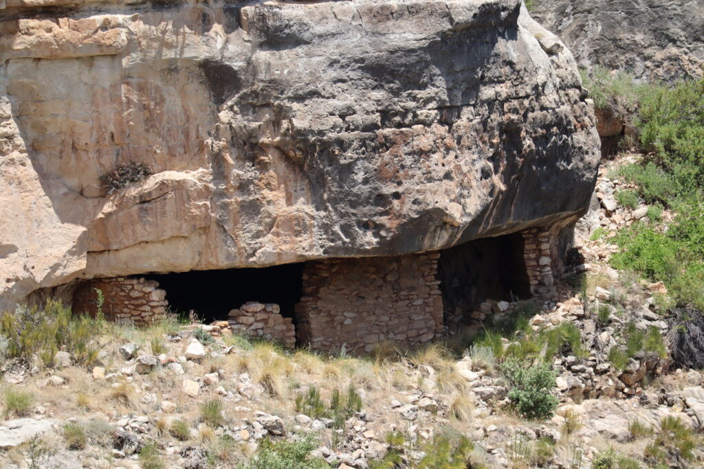 Sinagua Shelter Ruins