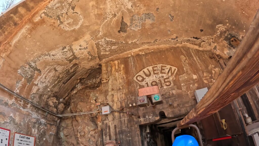 Queen Mine Tour Tunnel Entrance