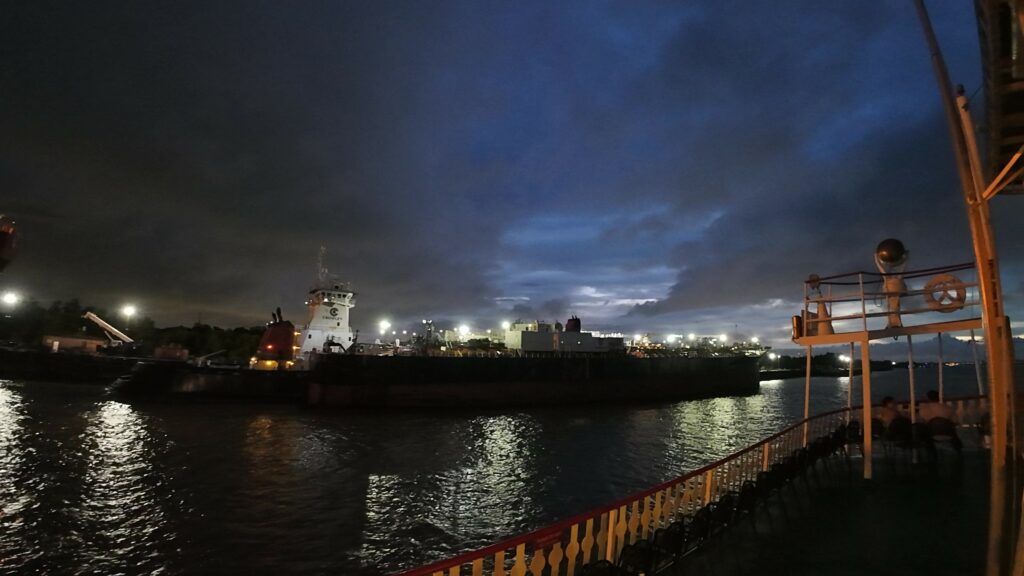 Barge Traffic on the Mississippi River