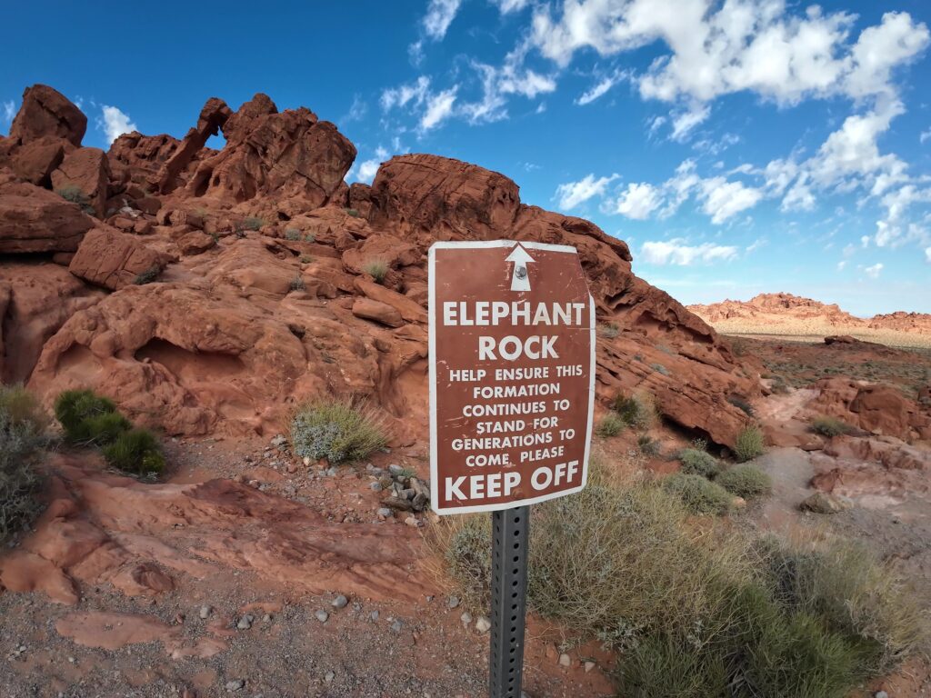 Elephant Rock Sign and the Elephant Rock Structure